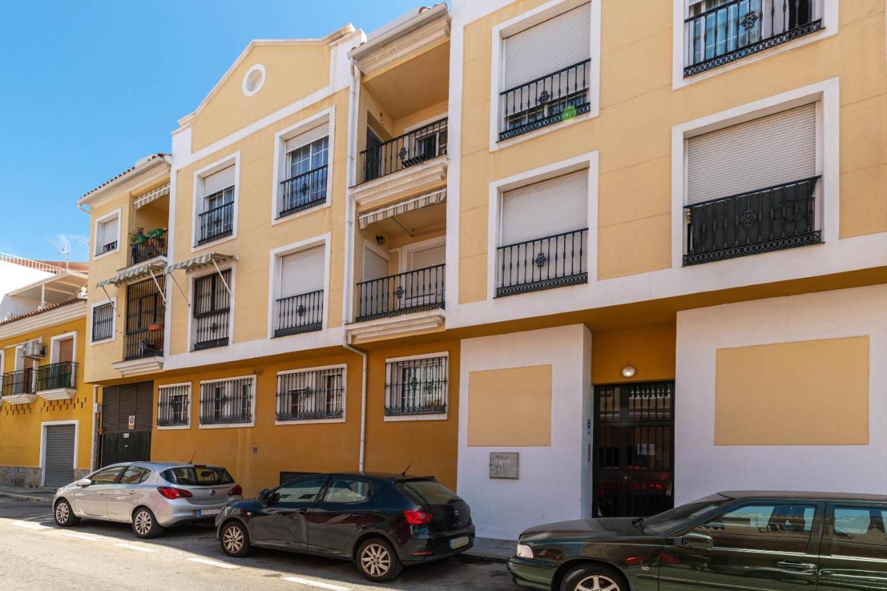 Wintowinrentals - La Estancia Free Parking Малага Екстер'єр фото